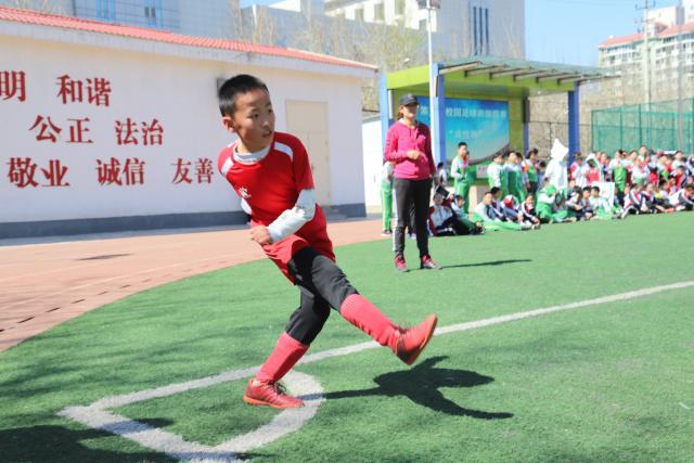 琼斯34分阿不都16+15 新疆3-1浙江晋级总决赛
